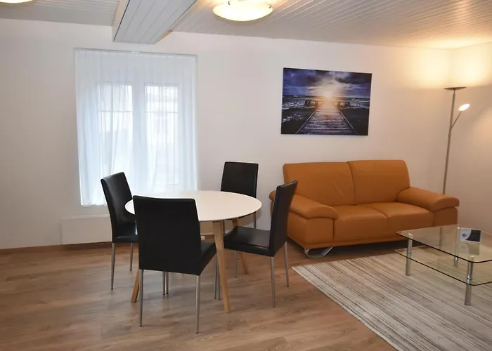 Centrally Located 2br - Color 23 Appartement